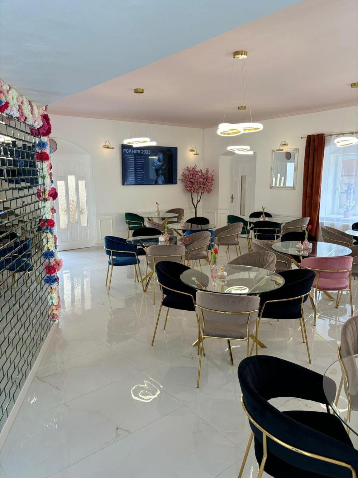 Boutique Hotel Posta Rl Оравски Подзамок Екстериор снимка